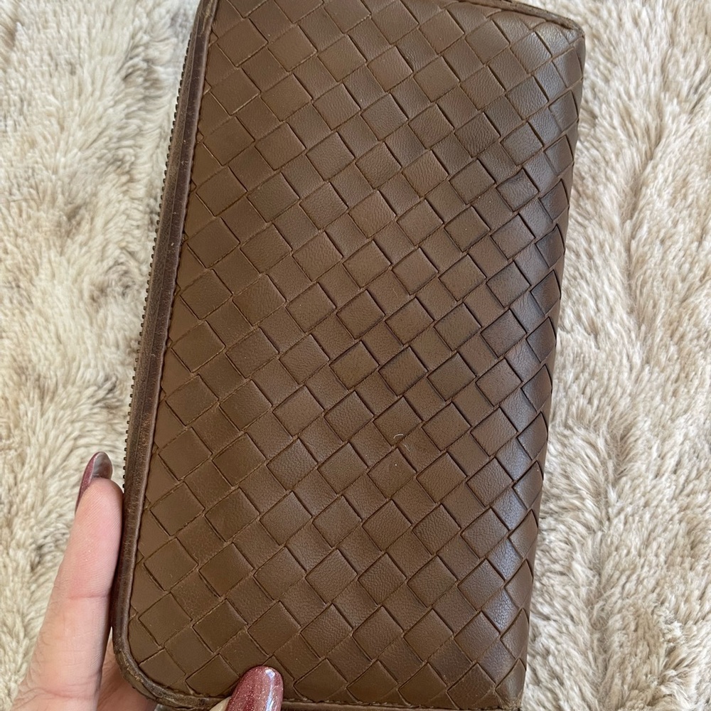 Bottega Veneta Brown Intrecciato Zip-around Leather Wallet